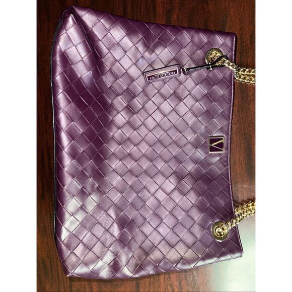 Victoria’s Secret Shoulder Bag with Chain - Picture 2 of 10